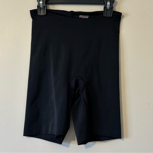 Spanx High Waisted Thigh Shorts Style 12121 Black Size Small - Picture 2 of 4